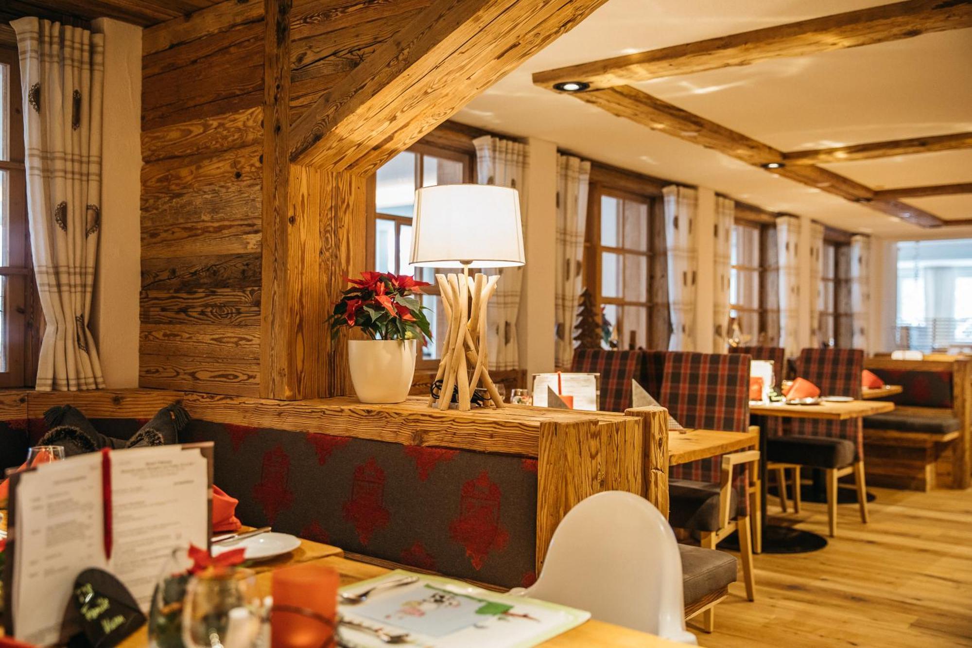 "Ferienwohnung Ess" - Annehmlichkeiten Von 4-Sterne Familien-Und Wellnesshotel Viktoria Koennen Mitbenutzt Werden Oberstdorf Luaran gambar