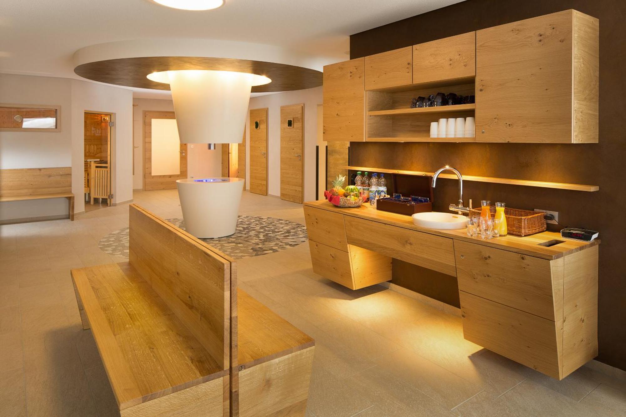 "Ferienwohnung Ess" - Annehmlichkeiten Von 4-Sterne Familien-Und Wellnesshotel Viktoria Koennen Mitbenutzt Werden Oberstdorf Luaran gambar