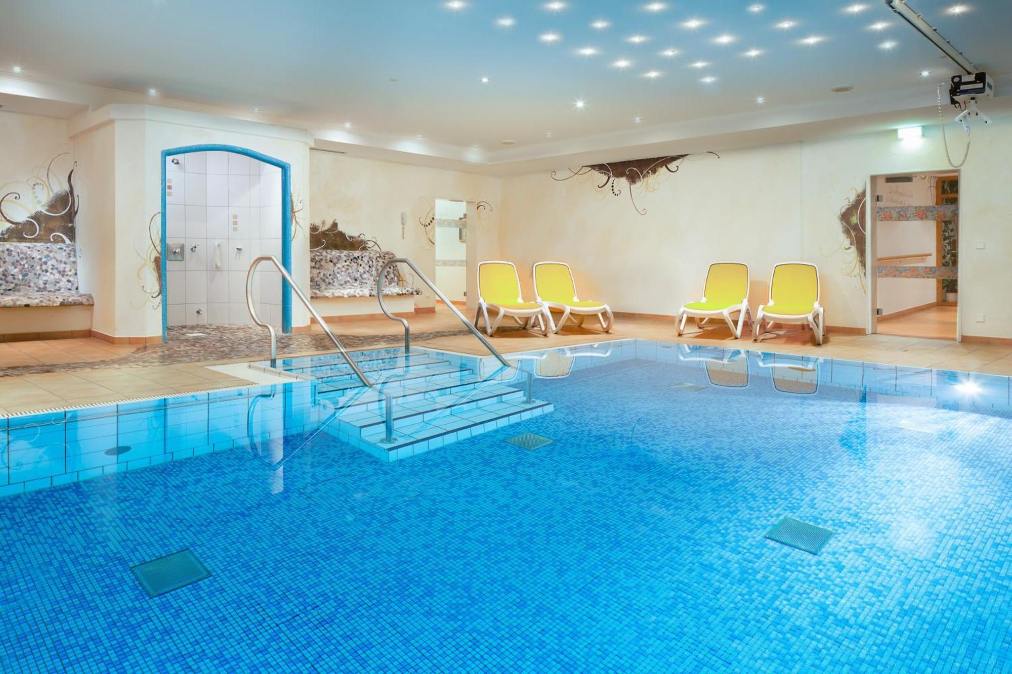 "Ferienwohnung Ess" - Annehmlichkeiten Von 4-Sterne Familien-Und Wellnesshotel Viktoria Koennen Mitbenutzt Werden Oberstdorf Luaran gambar