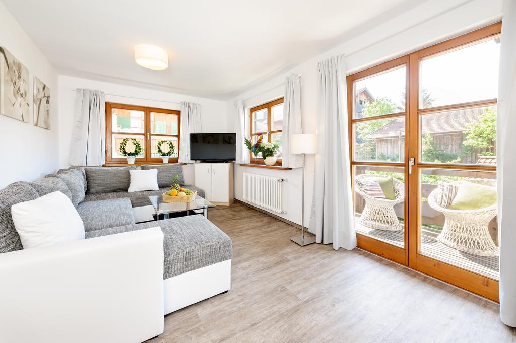 "Ferienwohnung Ess" - Annehmlichkeiten Von 4-Sterne Familien-Und Wellnesshotel Viktoria Koennen Mitbenutzt Werden Oberstdorf Luaran gambar
